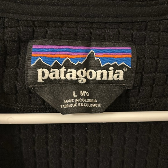 Patagonia 1/4 zip base layer - Picture 3 of 7